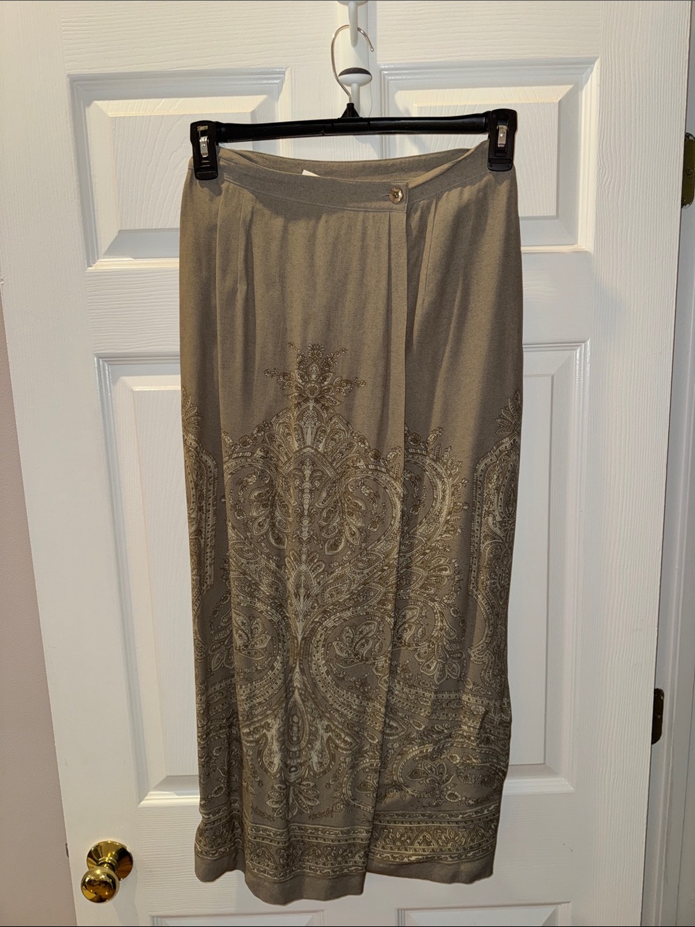 Jones New York Taupe Embroidered Maxi Skirt